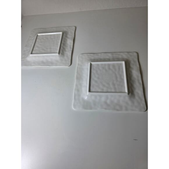 Set of 2 SECRET CELEBRITY Off White Textured Melamine Luncheon Plate 9" - Picture 3 of 7